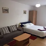Crveno Zlato Gasthof Weißenburg