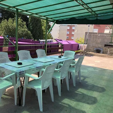 Guest house Crveno Zlato