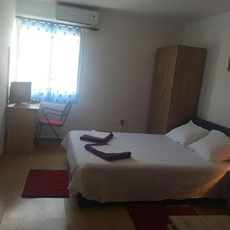 Crveno Zlato Guest house