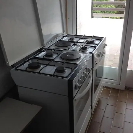 Crveno Zlato 2* Biograd Na Moru