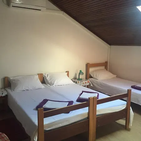 Crveno Zlato Guest house 2*