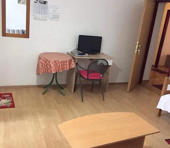 Guest house Crveno Zlato 2*