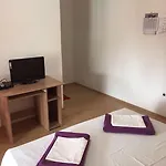 Crveno Zlato Biograd Na Moru