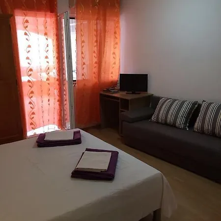 Crveno Zlato Vendégház 2*