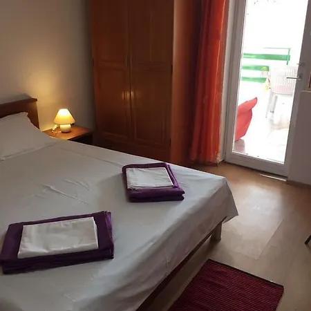 Crveno Zlato 2* Biograd na Moru