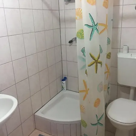 Crveno Zlato 2* Biograd na Moru