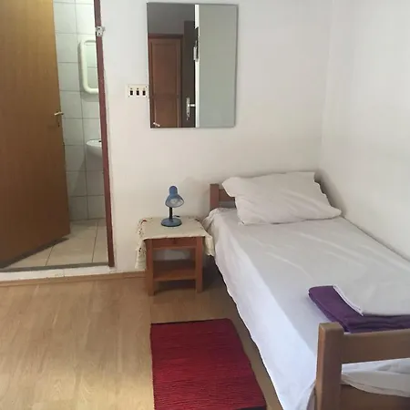 Crveno Zlato Vendégház Biograd na Moru