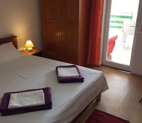 Crveno Zlato 2* Biograd Na Moru