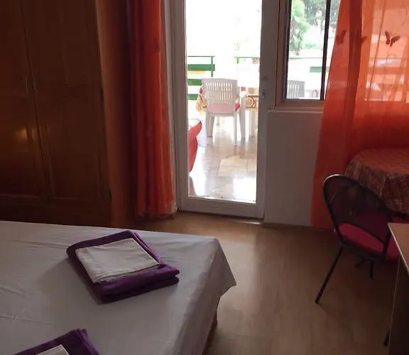 Crveno Zlato Affittacamere Biograd Na Moru