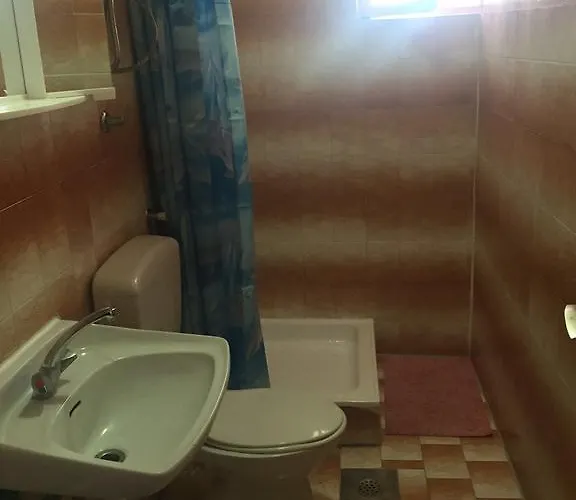 Crveno Zlato Affittacamere 2*