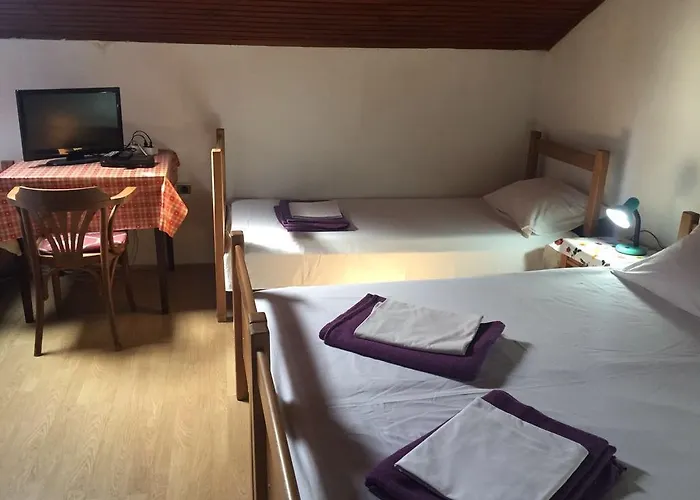 Crveno Zlato 2* Biograd Na Moru