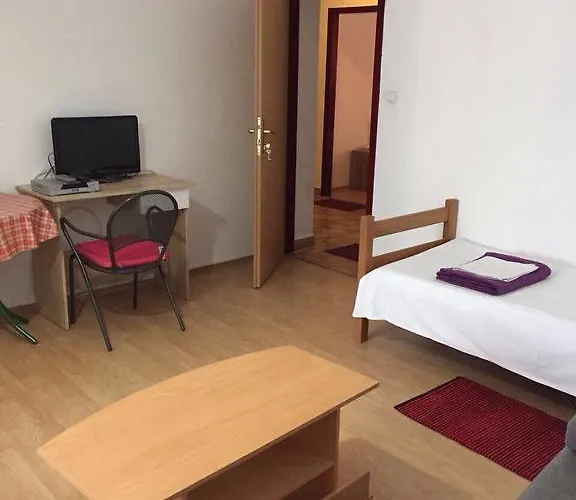 Crveno Zlato Biograd Na Moru